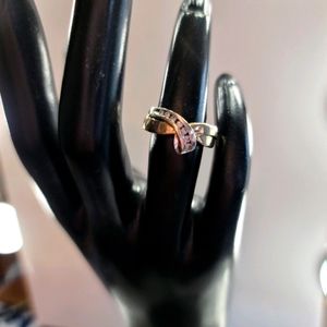 Yellow gold diamond ring